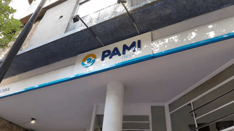 Atención resentida en Pami por asamblea de trabajadores