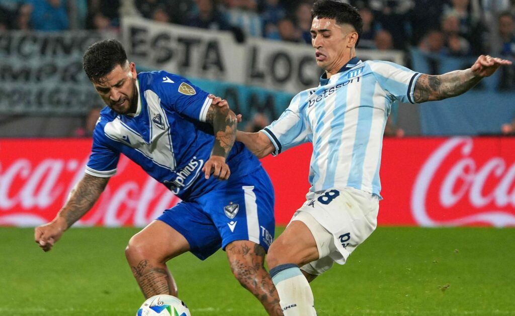 Racing dominó a Vélez en Avellaneda y clasificó a la semifinal