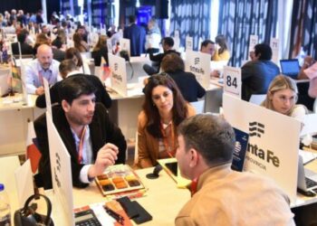 La oposición busca acordar mañana la lista de testigos