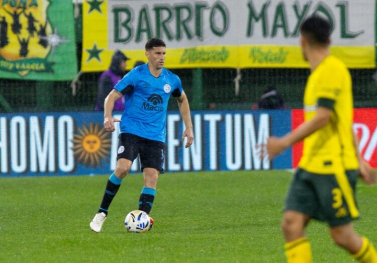 Leonardo Morales fue titular en la caída del Pirata ante Defensa.