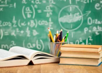 Solo 10 de cada 100 estudiantes llegan al final de la secundaria en tiempo y forma