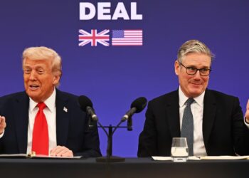 Trump expresó su desacuerdo con Starmer sobre la cuestión palestina.