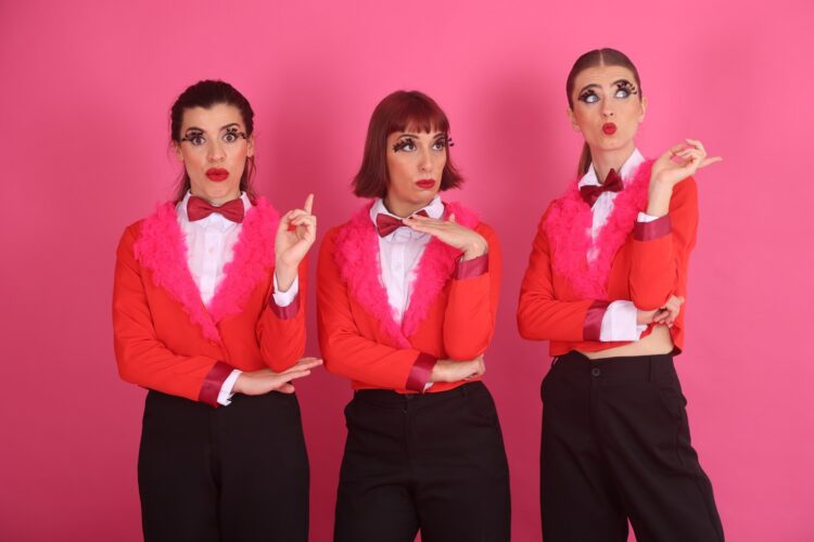 Integrado por: Judith Morales, Tamara Prato y Camila Suero.