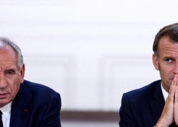 El Parlamento francés hizo renunciar a Bayrou