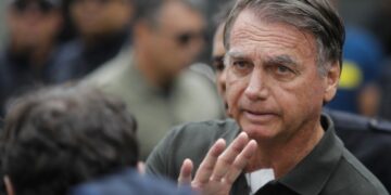 Bolsonaro se encuentra bajo arresto domiciliario por intento de golpe de Estado.