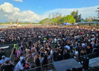 Unos 350.000 jóvenes celebraron el inicio de la Primavera
