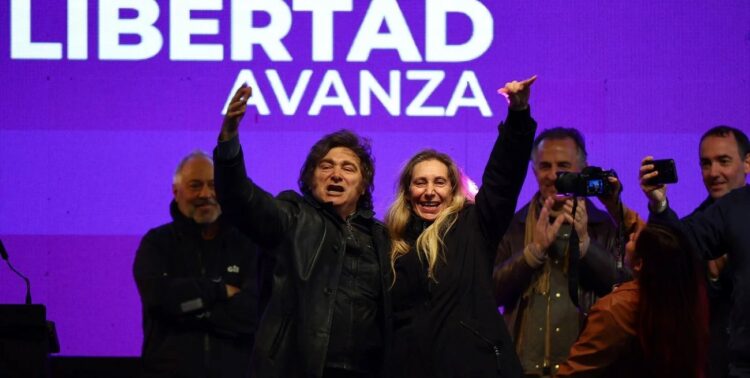 La Libertad Avanza pide garantizar el voto de policías bonaerenses.