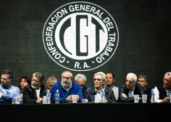 La CGT alerta sobre “peligro para la libertad de expresión” tras fallo que prohíbe difusión de audios de Karina Milei