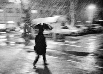 Avanzamos bajo la tormenta perfecta.