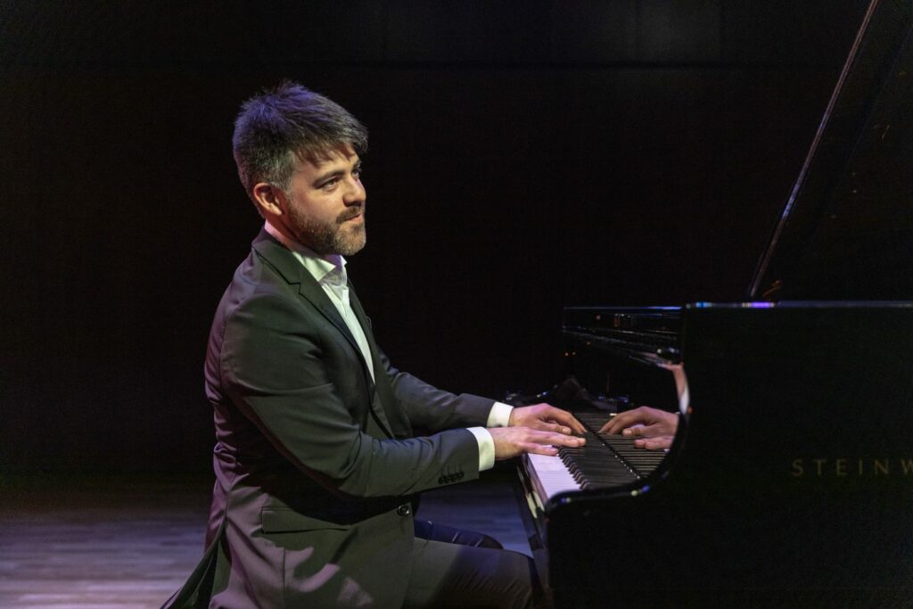 Elio Coria se presenta en el Ciclo de Conciertos de Abono 2025 Elio Coria se presenta en el Ciclo de Conciertos de Abono 2025