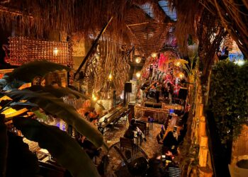 Fruta bar recibe a «The Rhythm Gamblers»