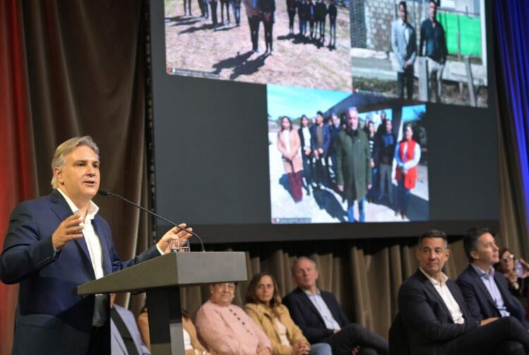 El gobernador de Córdoba, Martín Llaryora