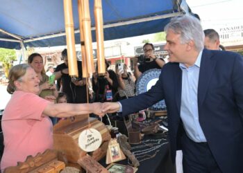 Llaryora: Nosotros hemos decidido no parar