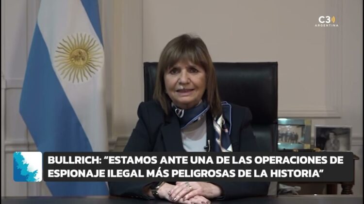 La ministra de Seguridad, Patricia Bullrich, denunció una operación de espionaje ilegal y responsabilizó al kirchnerismo por maniobras destinadas a desestabilizar al Gobierno en plena campaña electoral.