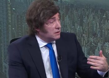 Milei reconoce fuerte desaceleración económica y apunta al Congreso