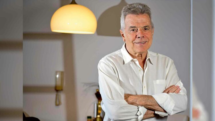 Víctor Laplace cuestionó los recortes en cultura del Gobierno de Javier Milei y, a sus 82 años, continúa en actividad con nuevos proyectos teatrales.