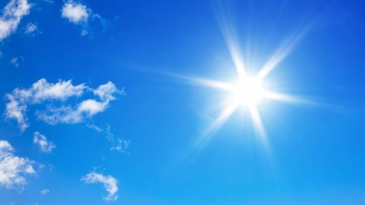 Córdoba vivirá un sábado caluroso con cielo parcialmente nublado y probabilidad de tormentas hacia la noche.