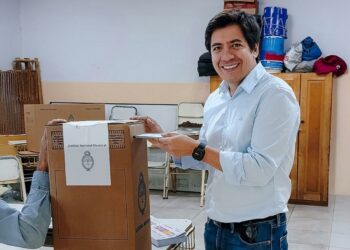 Voto Gonzalo Roca, candidato de la Libertad Avanza en Córdoba