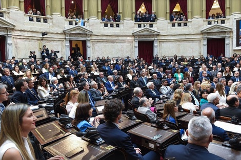 El Gobierno convocará a sesiones extraordinarias por el Presupuesto y tres reformas El Gobierno de Milei buscará aprovechar la nueva composición del Congreso para acelerar su agenda económica y política.