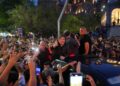 En Córdoba, Milei encabezó una caravana entre el apoyo de sus seguidores y protestas por su llegada En Córdoba, Milei encabezó una caravana entre el apoyo de sus seguidores y protestas por su llegada
