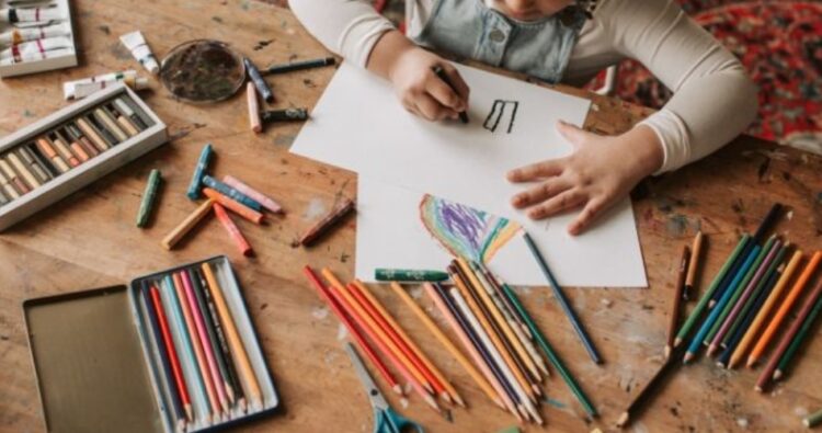 Abren la búsqueda de una familia adoptiva para una niña de once años Adopción.