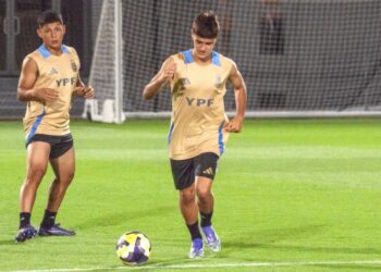 Argentina tuvo su primer entrenamiento en Qatar y espera el debut