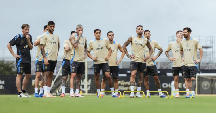 Argentina busca ritmo ante Venezuela: Messi será suplente en el amistoso de Miami. Foto: Selección Argentina vía X.
