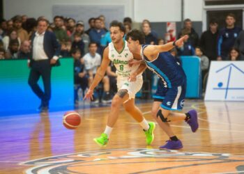 Atenas logró la primera victoria de su temporada