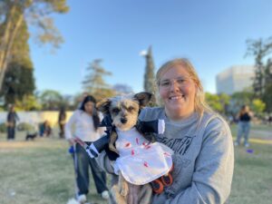El Parque de las Tejas se llenó de disfraces en el Desfile de Halloween perruno El Parque de las Tejas se llenó de disfraces en el Desfile de Halloween perruno