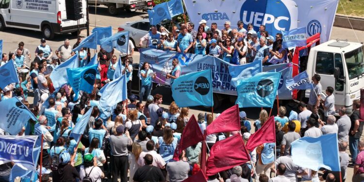 Movilización de la Uepc en una jornada de reclamo por mejora salarial.