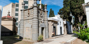 Cementerios latinoamericanos: una charla en el San Jerónimo por el Día de Muertos Cementerio San Jerónimo