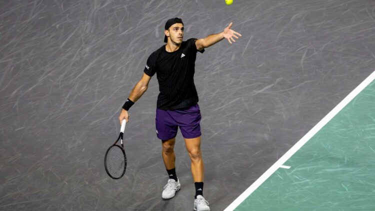 Cerúndolo no pudo sostener el nivel de Sinner y quedó afuera del Masters 1000 de París El argentino completó una buena actuación a lo largo del torneo.