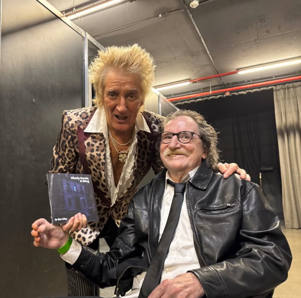 A Rod Stewart no le faltó nada: desde su encuentro con Charly al reconocimiento de Honor A Rod Stewart no le faltó nada: desde su encuentro con Charly al reconocimiento de Honor