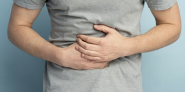 El reflujo estomacal produce acidez.