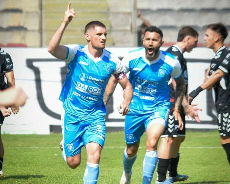 Estudiantes de Río Cuarto comienza el trayecto ante Patronato.