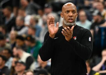 Detuvieron a un entrenador y a un jugador de la NBA por presuntas apuestas ilegales