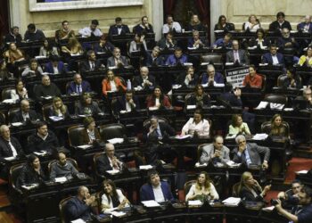 La oposición se une para bloquear los DNU de Milei y restringir la herramienta