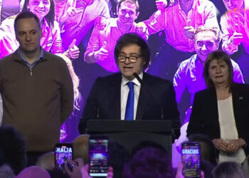 Milei quedó a un diputado y un senador del mejor resultado histórico