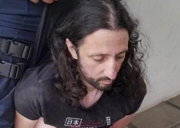 Dos perpetuas / 50 años después