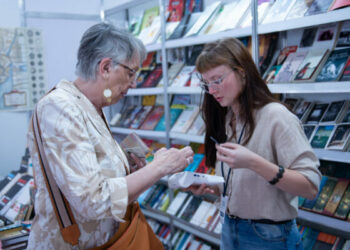 Un lunes intenso en la Feria del Libro: encuentros sobre ecopolítica, memoria y literatura