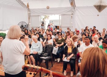 Filosofía, humanismo y debates sobre racismo marcan la agenda del jueves