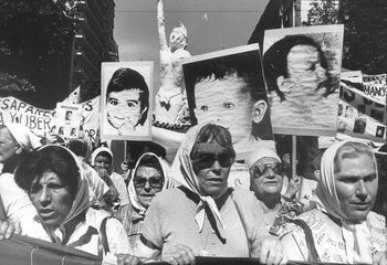 48 años de esperanza: Abuelas de Plaza de Mayo, el amor que desafió al olvido y al silencio