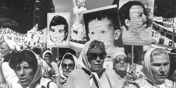 48 años de esperanza: Abuelas de Plaza de Mayo, el amor que desafió al olvido y al silencio 48 años de esperanza: Abuelas de Plaza de Mayo, el amor que desafió al olvido y al silencio