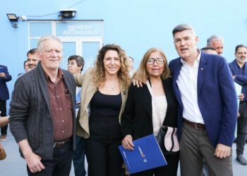 Casi 200 familias de Córdoba capital recibieron la escritura de su vivienda