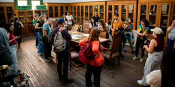 Llega “La Noche de las Bibliotecas”, un recorrido nocturno por espacios históricos de Córdoba Llega “La Noche de las Bibliotecas”, un recorrido nocturno por espacios históricos de Córdoba