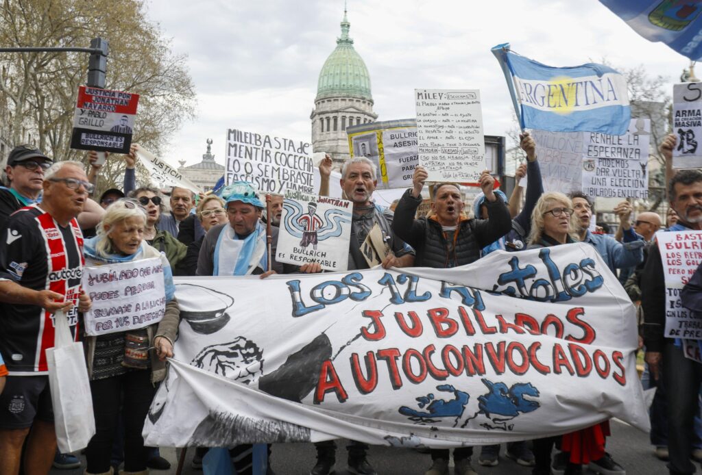 Incidentes en la protesta de los jubilados frente al Congreso de la Nación