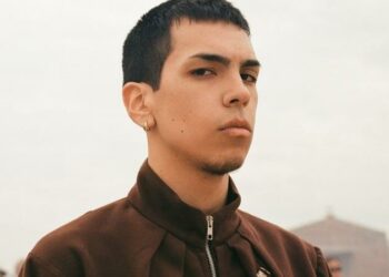 Milo J presenta «La vida era más corta», un puente entre la raíz y la vanguardia