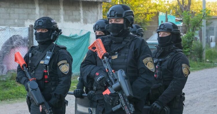 Múltiples allanamientos en Córdoba: más de 40 detenidos