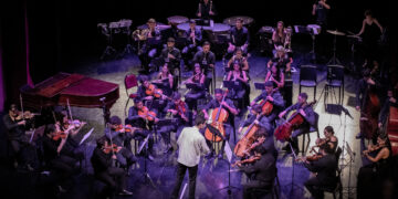 La orquesta filarmónica y Pablo Agri fusionan la “Fuerza del Tango” La orquesta filarmónica y Pablo Agri fusionan la “Fuerza del Tango”