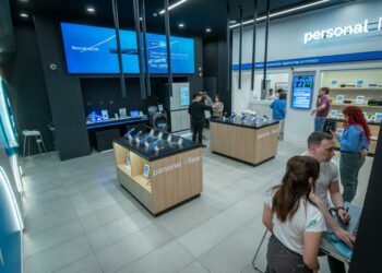 La tienda de Personal Flow inaugurada en el Dino Mall.